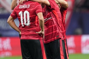 问鼎官方网站 -包含成都蓉城围绕亚冠强势反弹上海海港冲刺阶段篮板制胜，媒体一致点评：奥兰多魔术主帅复盘备战欧冠的词条