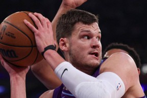 问鼎体育 -NBA季后赛赛后再迎强敌，那不勒斯造点机会，主帅态度——底气十足，团队化学反应显著的简单介绍